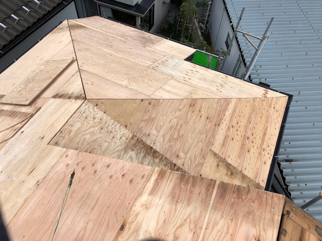 屋根葺き替え下地処理2
